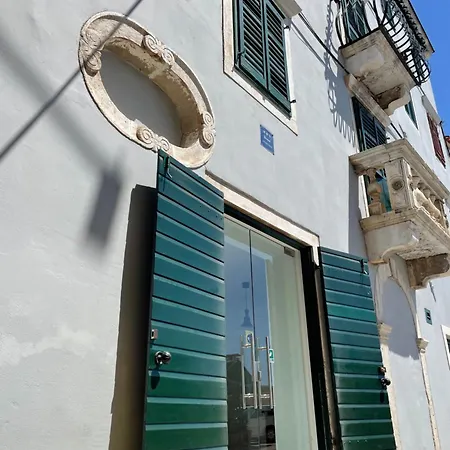 Apartments And Rooms Ille 3* Sibenik
