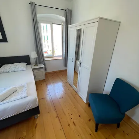 Apartments And Rooms Ille Guest house 3*