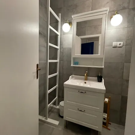 Apartments And Rooms Ille Guest house 3*