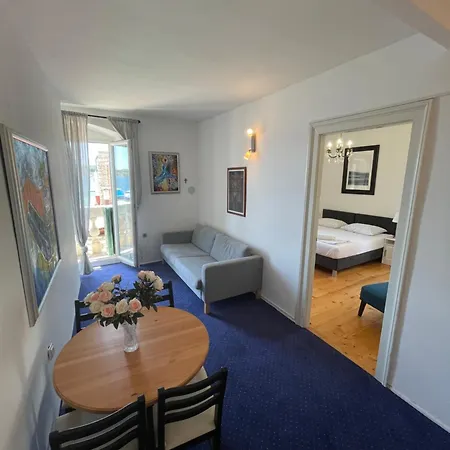 Apartments And Rooms Ille