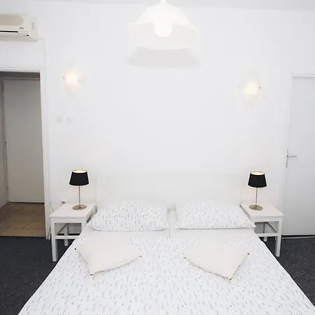 Apartments And Rooms Ille