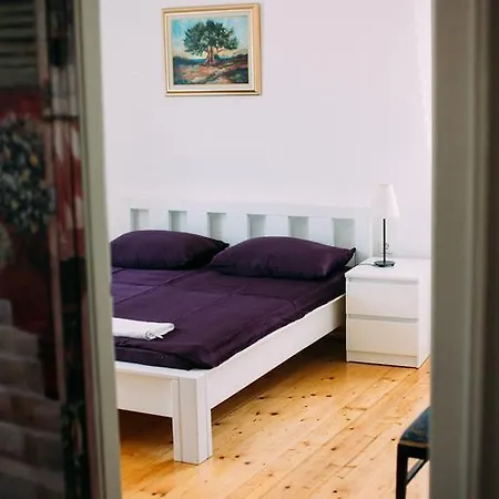 Apartments And Rooms Ille 3*