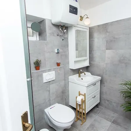 Apartments And Rooms Ille