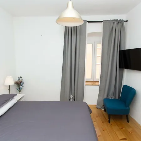 Guest house Apartments And Rooms Ille 3*