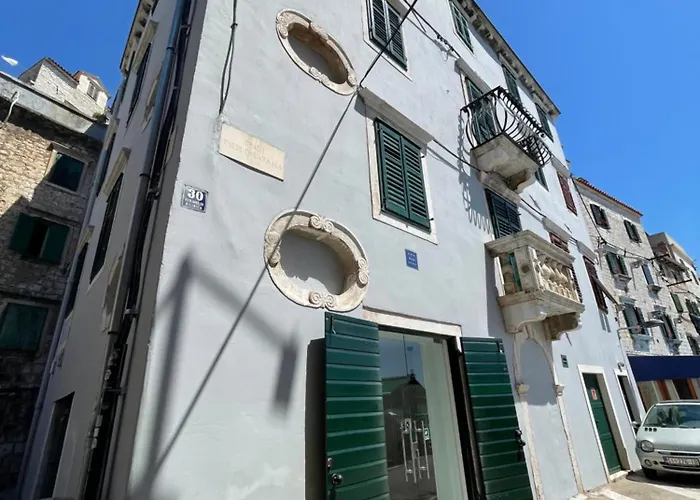 And Ille Гостевой дом Шибеник