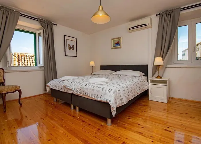 Гостевой дом And Ille Шибеник