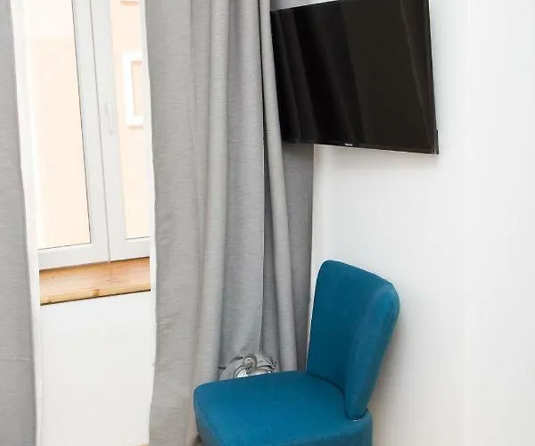 And Ille Шибеник